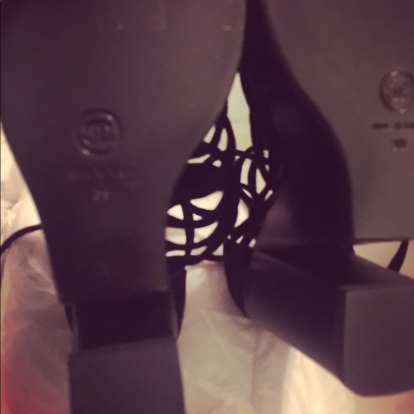 Authentic Chanel Velvet Platforms - Picture 3 of 8